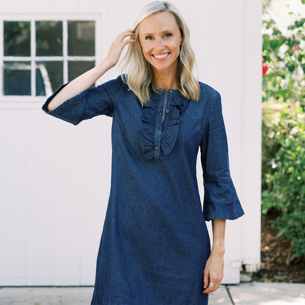 Sz 10 Draper James Chambray Ruffle Shift Dress in Dark Wash - Picture 3 of 16